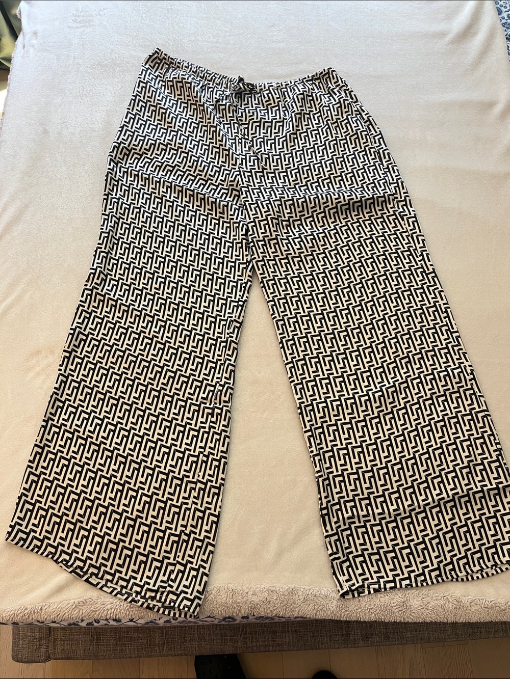 Express Geometric Print Wide Leg Drawstring Pants Black White Size L
